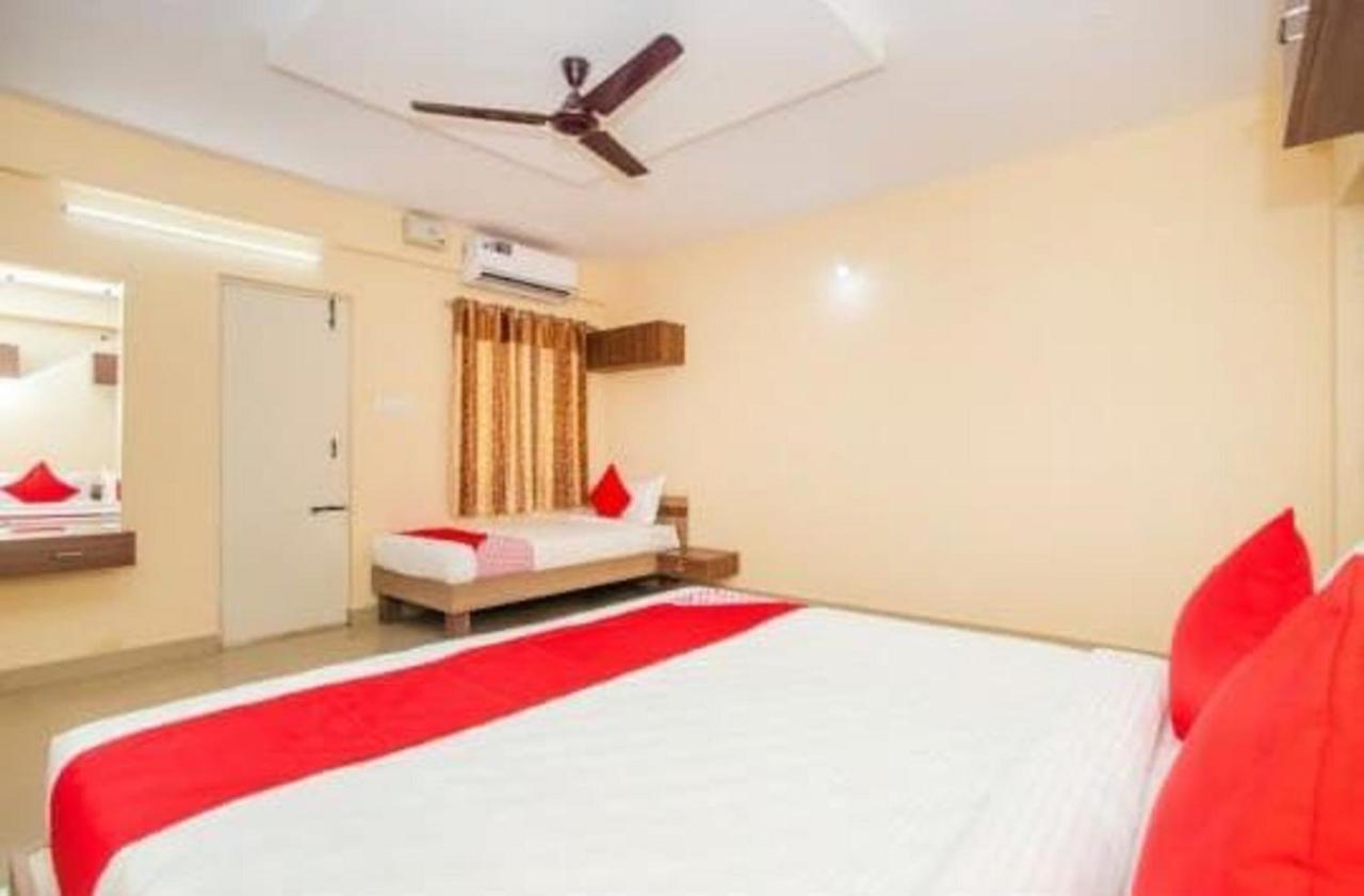 Vivid Homes By Wb Inn Bangalore Esterno foto